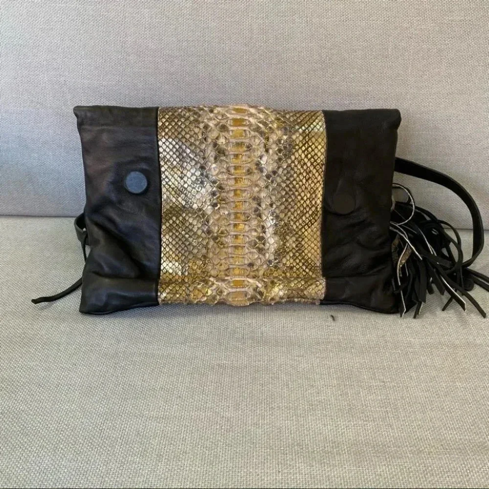 NWT Tarryn Simone Elsee Fringe Leather Crossbody Bag Black Gold Snake